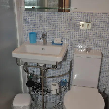 Bed and breakfast At 3*