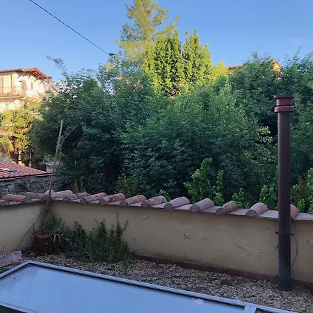 לינה וארוחת בוקר At 3*