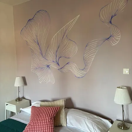 At Bed & Breakfast 3*